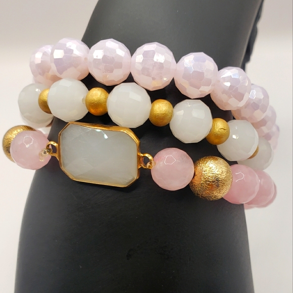 Erimish Set of 3 Hues of Pink Glass Beaded Stretchy Bracelets - Picture 3 of 11